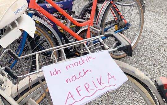 Die eingesammelten Drahtesel gehen an soziale Projekte in Afrika und verhelfen den Menschen vor Ort zu mehr Mobilität.