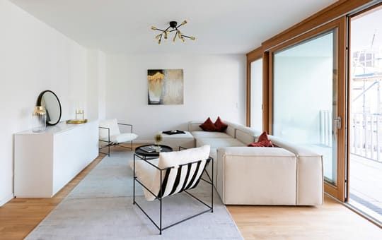 So könnte Ihr neues Zuhause in TENon5 aussehen: Blick in unsere Musterwohnung, die von WESTWING ausgestattet wurde. Wir freuen uns, Sie dort zu einer Besichtigung persönlich zu begrüßen.